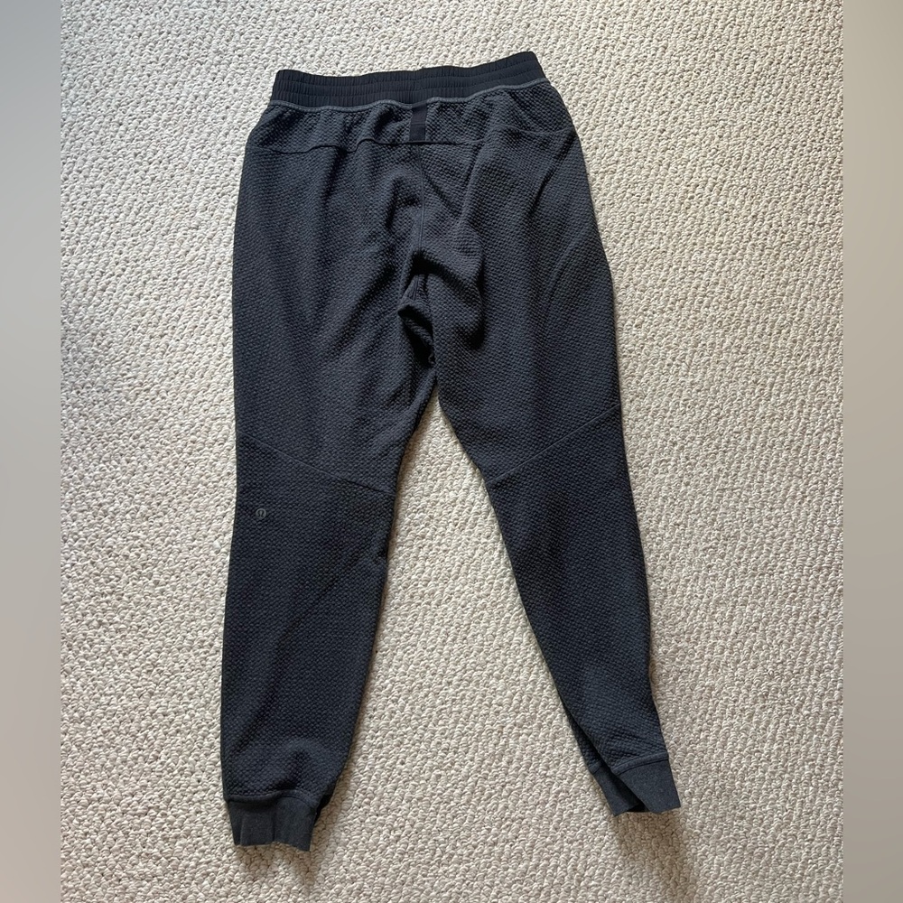 Men’s Lululemon At Ease Joggers Size Small
